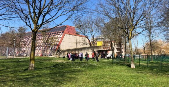 Passeggiate attorno alle scuole